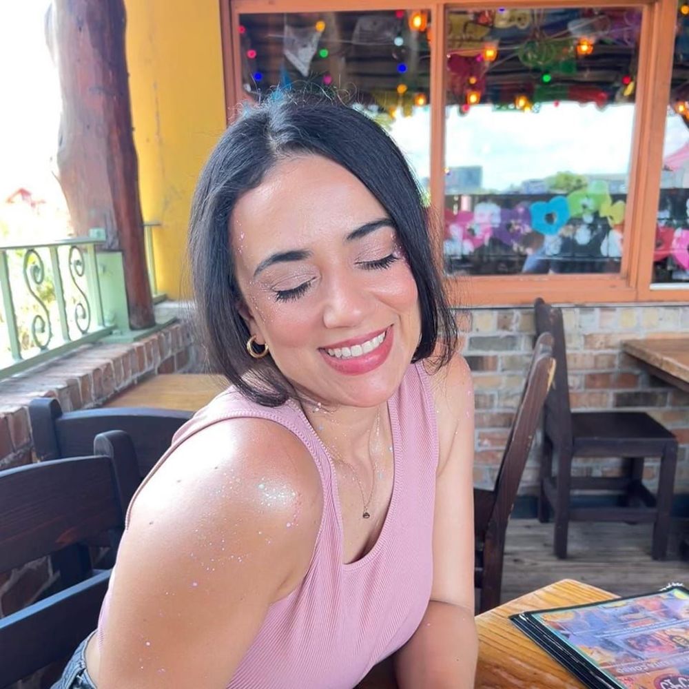 Meet your Posher, Viviana